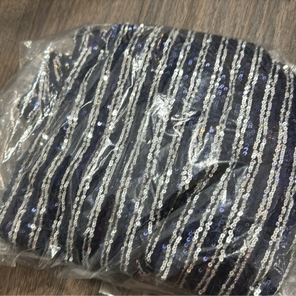 NWT! Anthropologie FLAT WHITE NAVY SHORT-SLEEVE SEQUIN STRIPE MIDI DRESS 🧳 - Picture 9 of 10